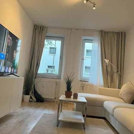 Gemuetliche Wohnung, Ruhige Lage דירה