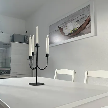 Gemuetliche Wohnung, Ruhige Lage شقة *