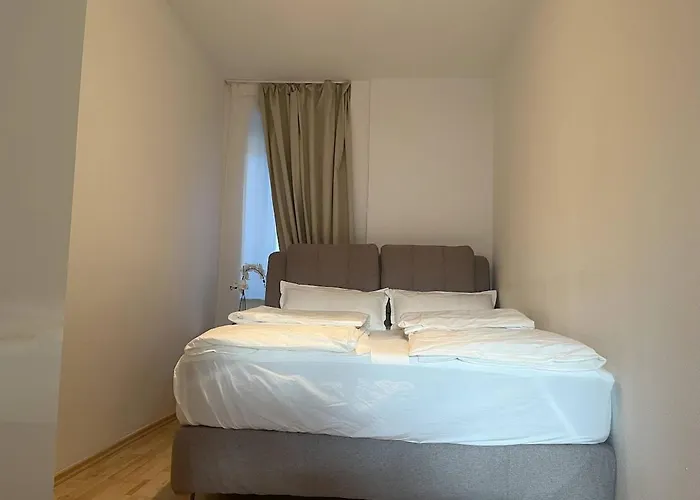 Gemuetliche Wohnung, Ruhige Lage דירה *