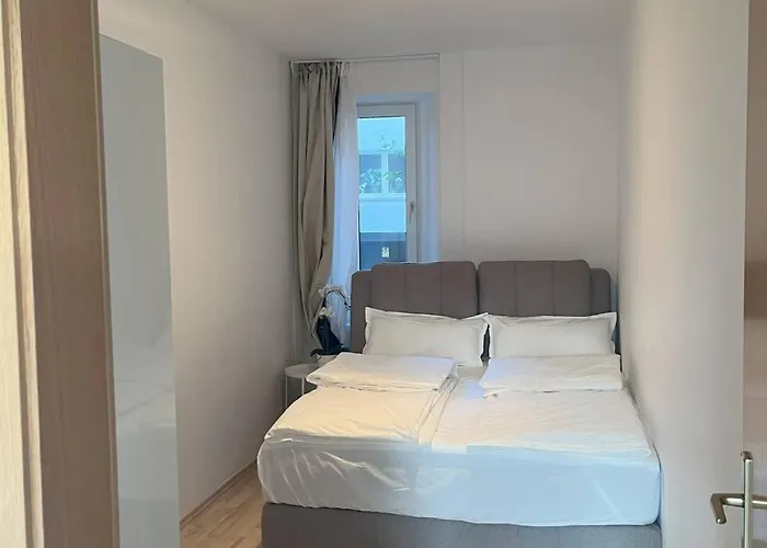 Gemuetliche Wohnung, Ruhige Lage דירה